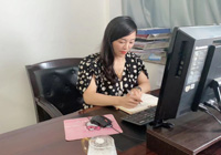 《聚微塵星火，匯時代光明》 李  梅